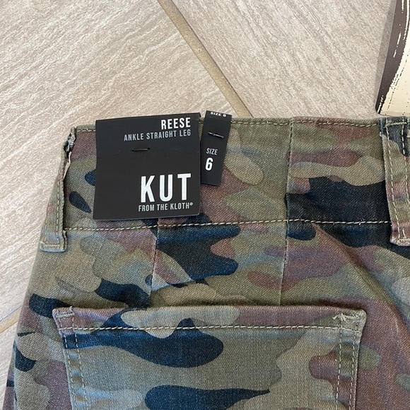 Kut from the Kloth Reese zip ankle straight leg camo jeans - Picture 7 of 8